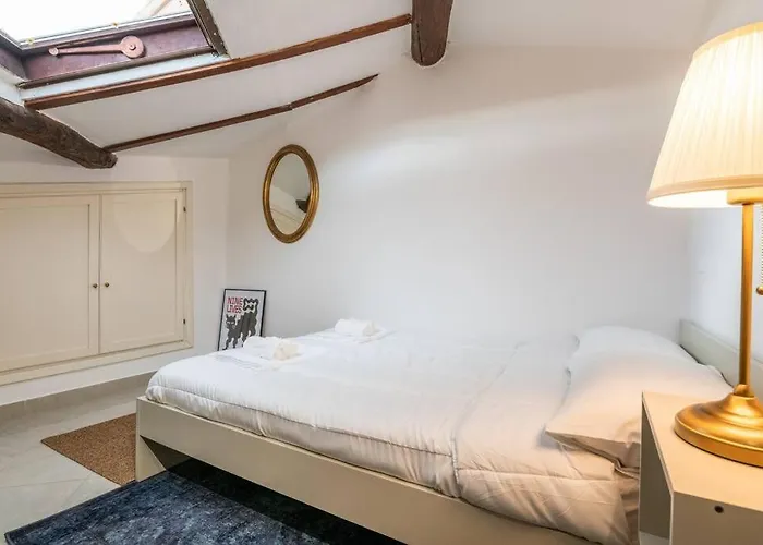 Un Passo Dalla Torre Appartamento *