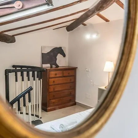 Un Passo Dalla Torre * Pisa