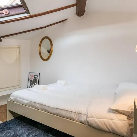 Un Passo Dalla Torre Apartman *